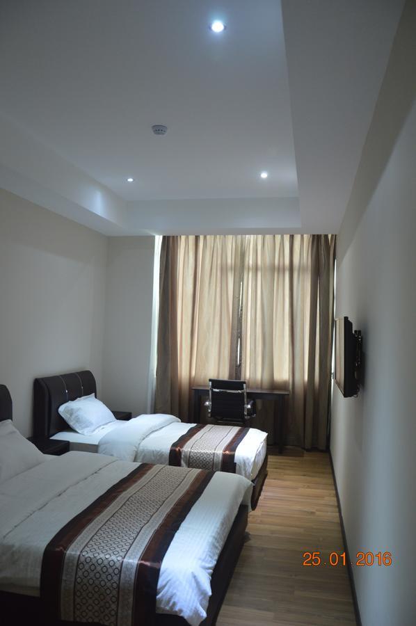 Qu Lin Resident Hotel Sibu Exterior photo