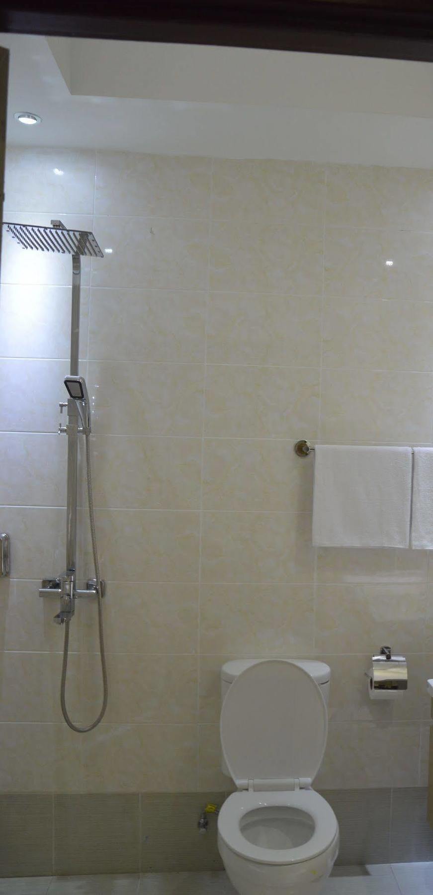 Qu Lin Resident Hotel Sibu Exterior photo